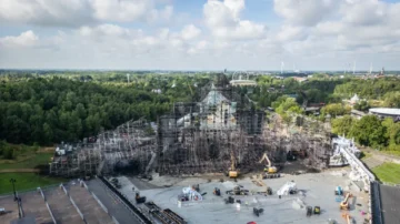 Wird Tomorrowland 2025 in Belgien stattfinden? Nach dem B&uuml;hnenbrand wird intensiv an einem Ersatz gearbeitet &ndash; Beh&ouml;rden entscheiden &uuml;ber den m&ouml;glichen Start.