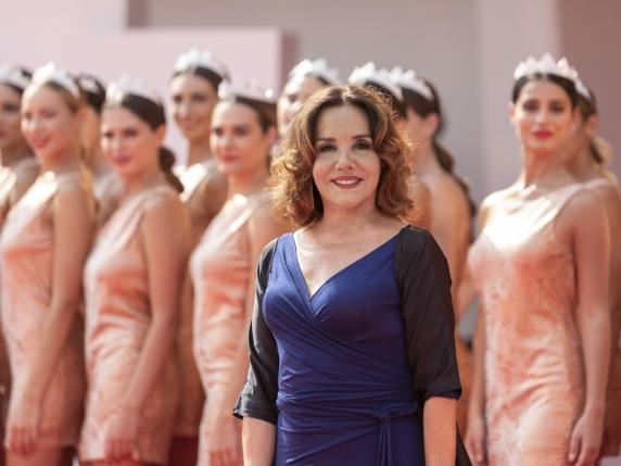 Miss Italia 2025 kehrt nach sechs Jahren zurück – mit einem strikten OnlyFans-Verbot und einer rein digitalen Übertragung über Rai-Streaming.