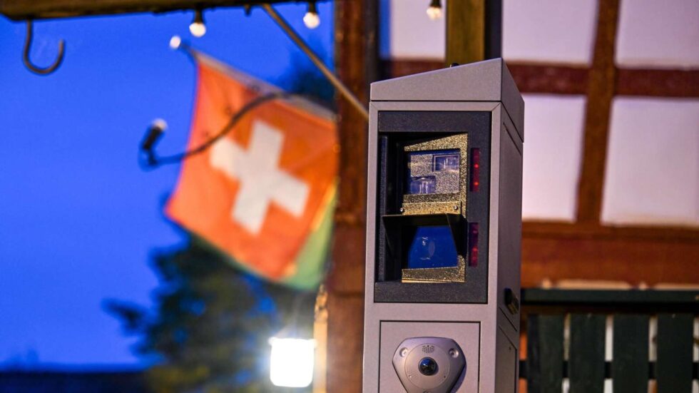 Französischer Millionär muss in der Schweiz 90.000 Franken Bußgeld zahlen für Geschwindigkeitsüberschreitung