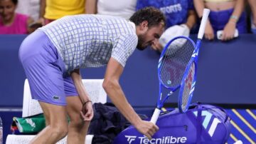 Warum scheidet Medwedew nach einem Fotografen-Eklat und emotionalem Zusammenbruch bei den US Open aus