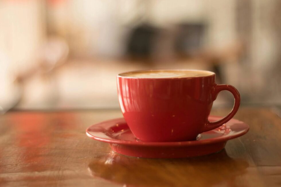 Kaffee am Morgen: Warum er uns wach macht und was wir dabei beachten sollten