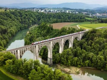 Nach sieben Wochen Bauarbeiten: SBB nimmt wichtige Verbindung Bern&ndash;Freiburg wieder in Betrieb
