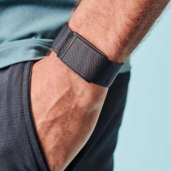 WHOOP Tracker: Gründer, Geschichte, Kosten und Einsatz im Sport, Schlaf und Gesundheit. Alles über das Abo-Modell und Tipps für Nutzer 2025.