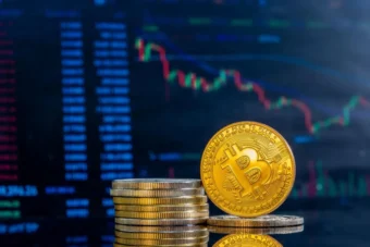 Erfahren Sie, wie Krypto-Staking funktioniert und wie Sie passives Einkommen erzielen. Vergleich von Rendite, Plattformen und der Regulierung in der Schweiz.