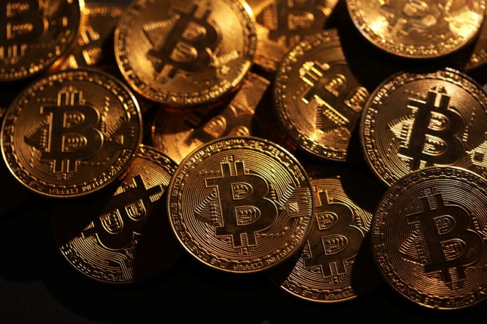 Bitcoin schnell und ohne hohe Gebühren kaufen? Erfahren Sie die besten Strategien, um Kosten zu senken, welche Plattformen sich lohnen und wie es in der Schweiz funktioniert