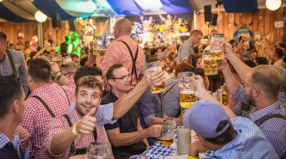 Top-Locations des Schweizer Oktoberfests 2025: Zürich, Basel, Genf und Bern im Detail