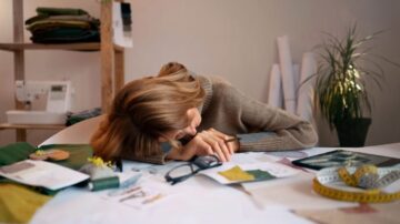 Warum bin ich ständig müde? Ursachen, Ernährung und Tipps gegen Müdigkeit