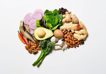 Was hilft dem Gehirn? Ernährungstipps für Konzentration und starke Nerven