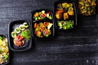 Entdecken Sie, wie sich die Ernährung von Sportlern im Jahr 2025 durch Technologie und personalisierte Diäten verändert. Ein Blick auf die Revolution im Sport.