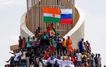 Burkina Faso, Mali und Niger treten aus dem IStGH aus. Der Haftbefehl gegen Putin zeigt die Schwäche des Gerichts – Russland baut seinen Einfluss in Afrika aus.