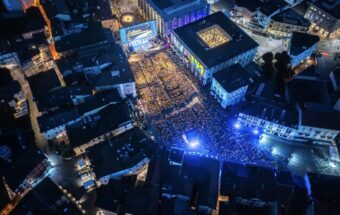 Erfahren Sie alles über das Internationale Filmfestival Locarno 2025: Daten, Programm, Sektionen, Tickets, Öffnungszeiten und Veranstaltungsort.