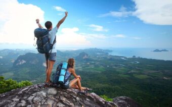 Entdecken Sie Ökotourismus in der Schweiz. Erfahren Sie mehr über nachhaltige Reiserouten, organische Bauernhöfe und umweltfreundliche Erlebnisse in den Bergen.