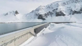 Erneuerbare Energien in der Schweiz: Erfahren Sie alles über Photovoltaik, Wasserkraft und Geothermie. Wie das Land die Energiewende meistert, welche Ziele gesetzt sind und welche Rolle Innovationen spielen.