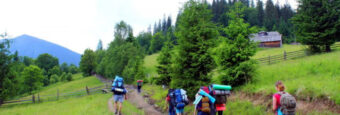 Nachhaltiger Tourismus Schweiz 2025: Entdecken Sie grüne Hotels, das "Swisstainable"-Label und Eco-Travel Ideen. So reisen Sie umweltfreundlich in den Alpen.