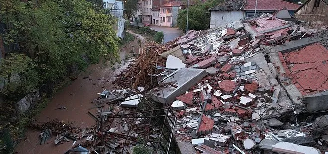 Ein Erdbeben der Stärke 6,1 hat am Montagabend die westtürkische Provinz Balıkesir erschüttert. Zahlreiche Gebäude stürzten ein, mehrere Menschen wurden verletzt.