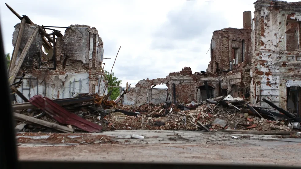 Kupjansk unter Beschuss: Warum ordnet die Ukraine jetzt die Evakuierung ganzer Dörfer an