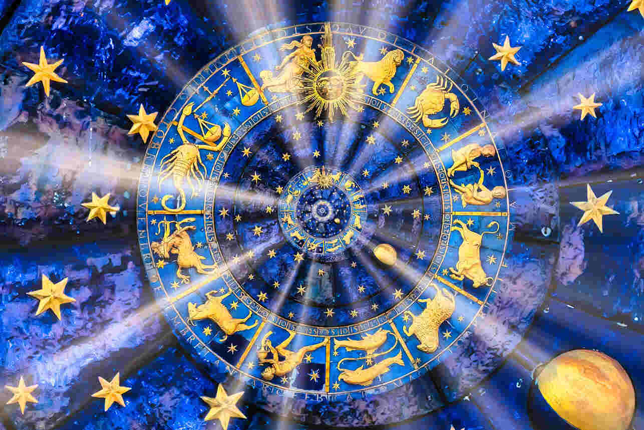 Horoskop für den 8. Oktober: Der nährende Krebs-Mond bringt Glück und Fokus auf Familie. Skorpion sorgt für emotionale Tiefe. Was Löwe und Skorpion erwartet!