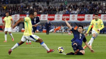 Japan gewinnt sensationell 3:2 gegen Brasilien im Freundschaftsspiel in Tokio. Die Samurai Blue drehen ein 0:2 und senden ein starkes Signal vor der WM 2026.