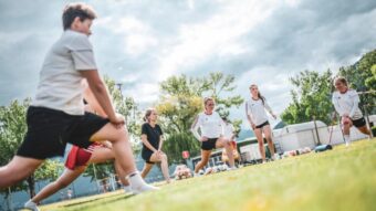 Sportförderung Schweiz 2025 – Programme für Nachwuchs, Frauen und Kantone. Aktuelle Fakten, Zahlen, Strategien und Zukunftsperspektiven.