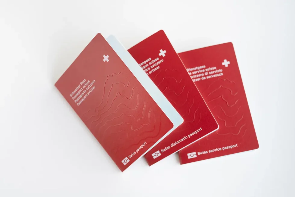 Der Stadtrat von Luzern schlägt eine revolutionäre Änderung vor: eine pauschale Einbürgerungs-Gebühr von nur 500 Franken. So soll die politische Teilhabe gefördert werden.