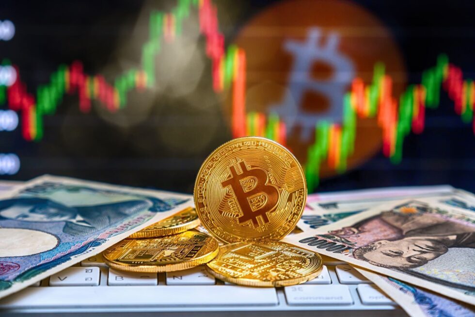 Bitcoin kämpft bei $108K gegen den Verkaufsdruck. Ein Fall unter $102K droht den vierten „Death Cross“ auszulösen. On-Chain-Daten signalisieren Akkumulation.