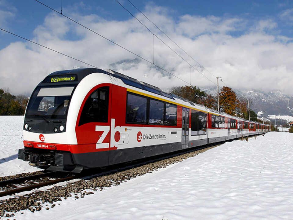 Die Zentralbahn (ZB) erhöht die Sitzplatzkapazität ab dem 14. Dezember. Die Linien S4/S5 verkehren an allen Wochenenden ganzjährig in Doppeltraktion.