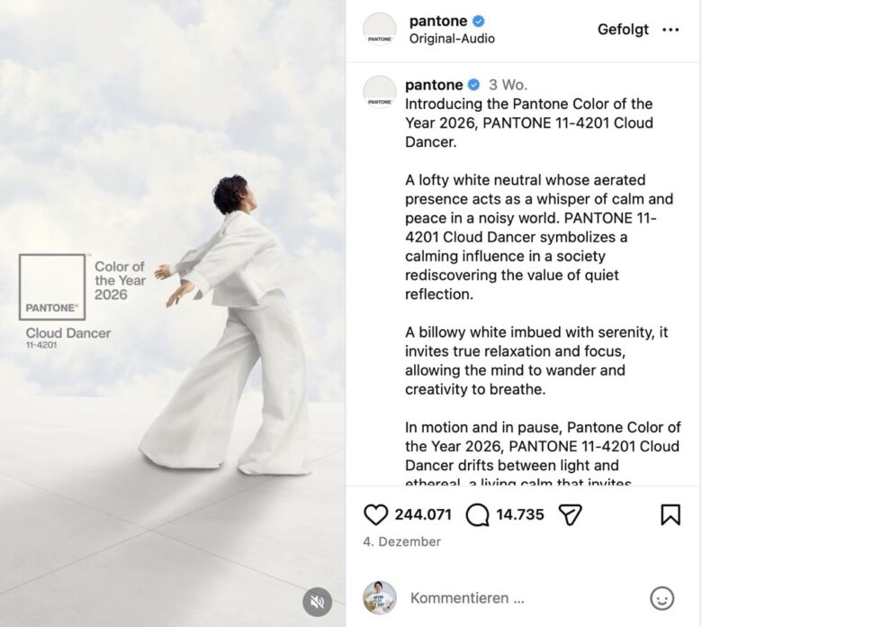 Pantone Farbe 2026 Cloud Dancer in der Schweiz: Warum Weiss zum globalen Trend wird, was der Farbton bedeutet und wie Mode, Interior und Luxusmarken davon profitieren.