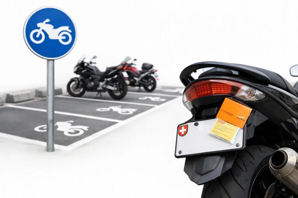 St. Gallen 2026: Warum Töff-Parkplätze zur 12.000-Franken-Bussfalle wurden. Experten-Analyse über Parkplatz-Umwidmungen, Signalisation und wie Sie 120 CHF Bussen vermeiden