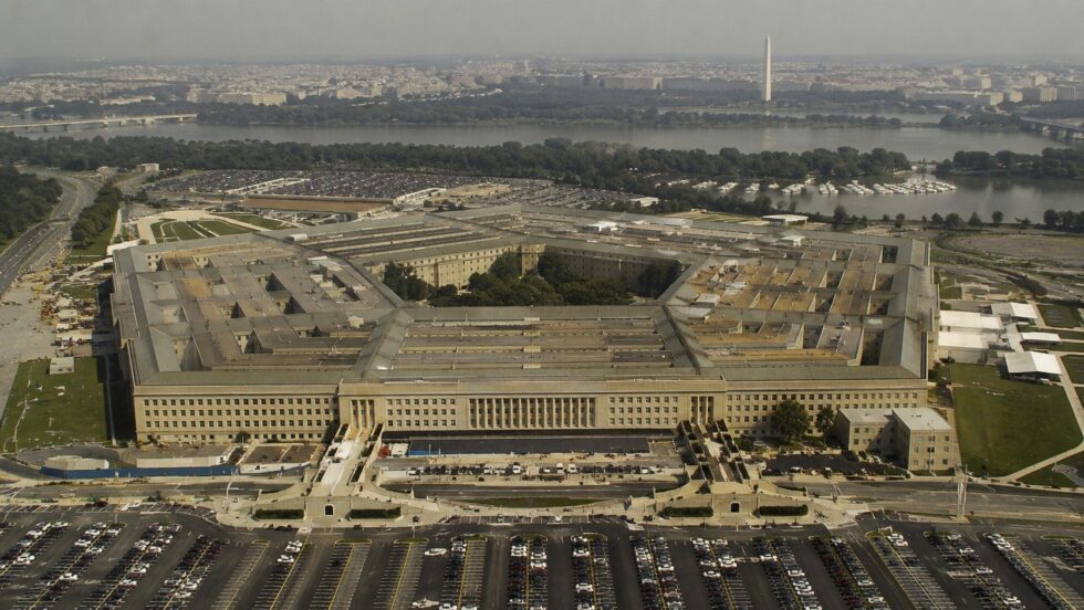 Pentagon-Gefahrstoffalarm vom 11. Juni 2026: Mehrere Bereiche wurden gesperrt und teilweise evakuiert. Spätere Tests ergaben keine Gefahr, der Betrieb lief wieder normal.