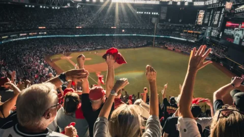 Swiss Indoors Tickets 2026: Zuschauer auf der Trib&uuml;ne